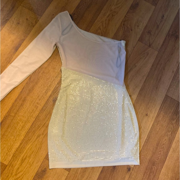 Sequin studded one shoulder bodycon dress - Picture 7 of 7